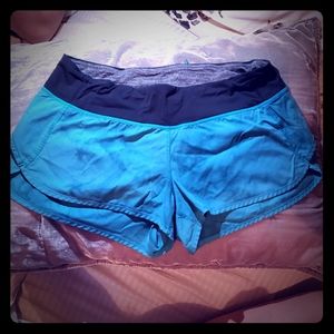 Lululemon Speed shorts 2.5